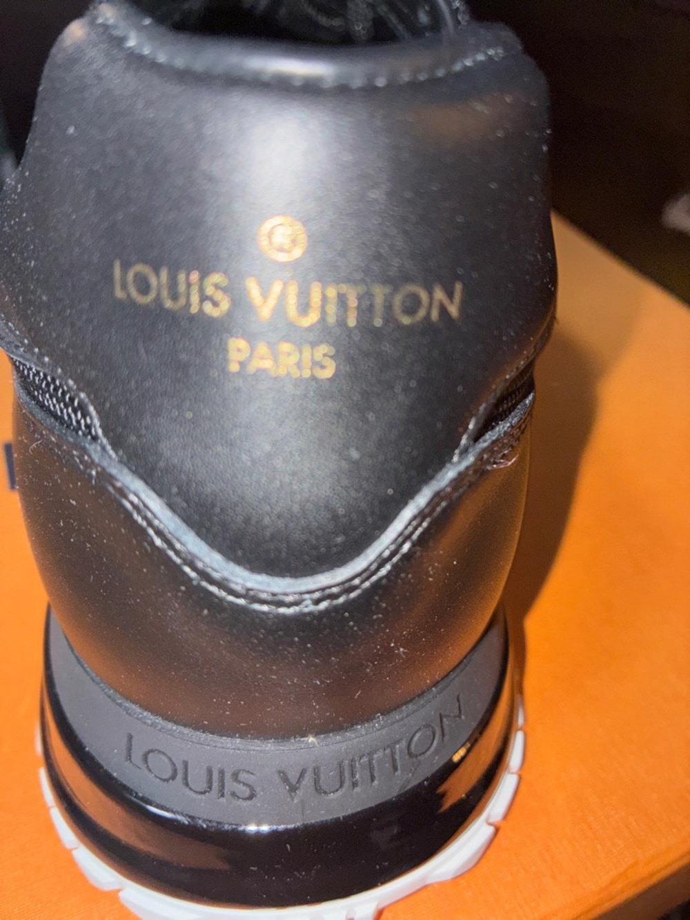 Louis Vuitton Black and White Men's Sneaker size 9 1/2 - Picture 3 of 6